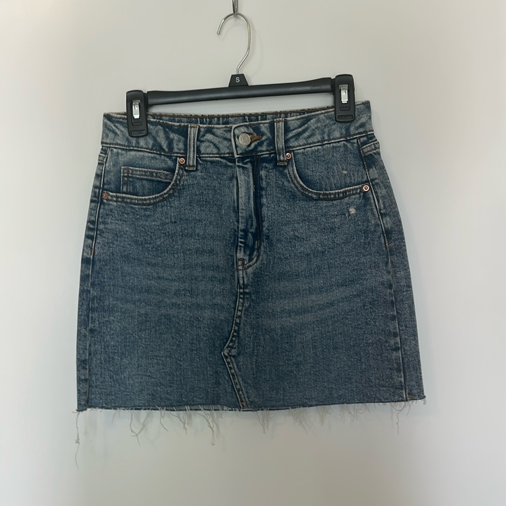 Wild fable Women’s or juniors jeans skirt, size 4